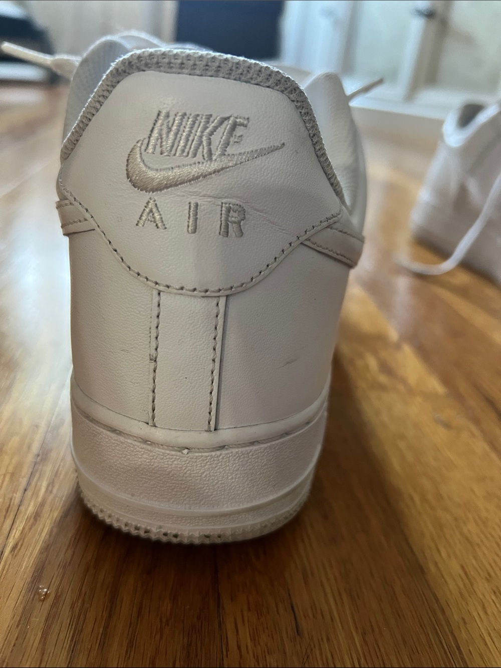 AF1 White - Picture 4 of 9